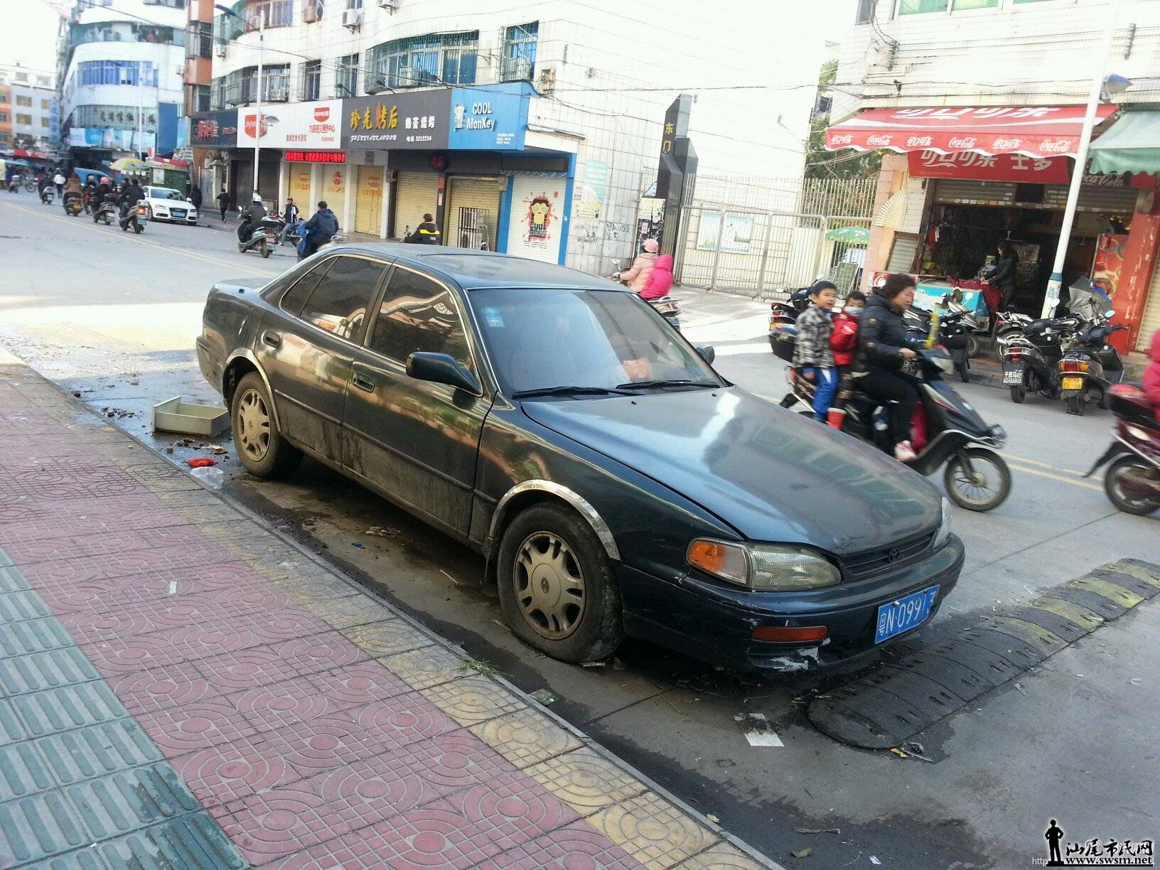2000 (1).jpg