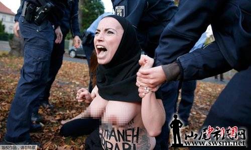 FEMEN㿹ǿŮɱ˱ (5).jpg