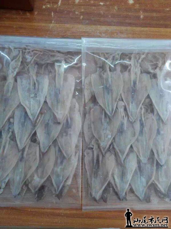 天然海虾自家天台晒的,更多货品请加微信号13