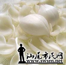 食谱-秋季人们容易虚火上延出现秋燥症状。