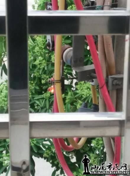 汕尾市民网-海丰城东镇海紫路附近变压器的电