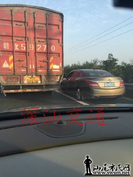 67616815gw1ezk38vy5eij20dc0hsmyr_meitu_3.jpg