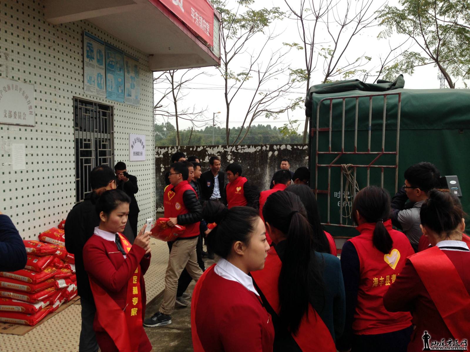 E32ED392-EE52-47DD-9836-06B46471A985.JPG