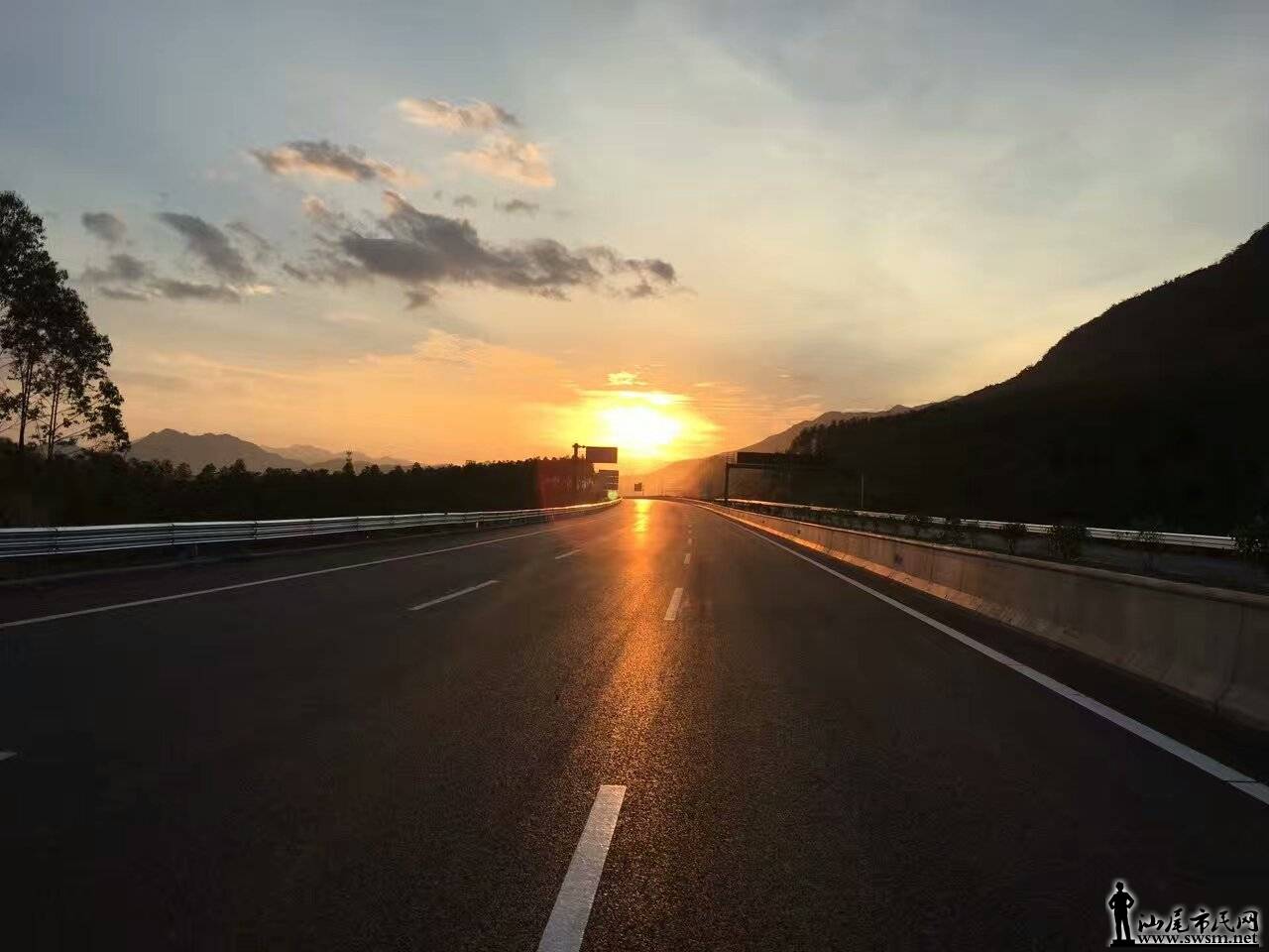 ƻĳݸԵرˣв볱ݵĹԱ¾