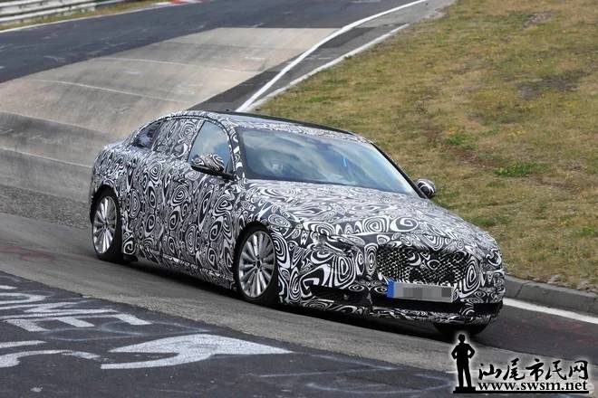 10241931_2017-Jaguar-XLE-2_thumb.webp.jpg