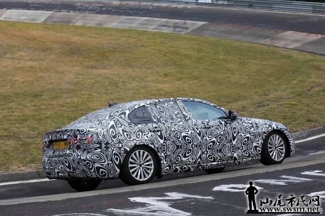 10241931_2017-Jaguar-XLE-5_thumb.webp.jpg