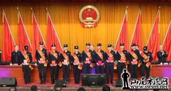 52e80c22b59128d9216c716ab835ec92x560x299x27.webp;,3,jpegx;3,700x.jpg
