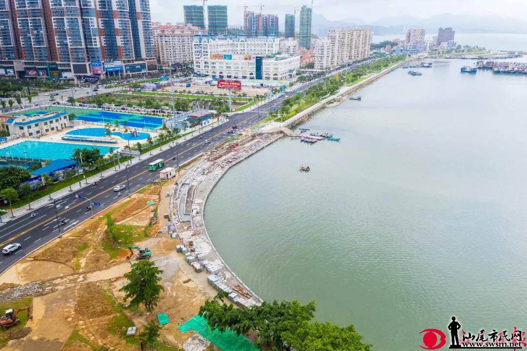 汕尾市民网-品清湖畔再添新亮点 市区最大亲水平台