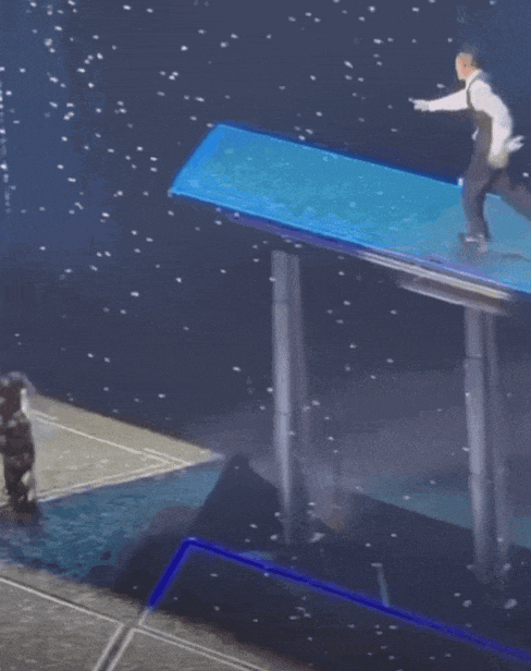 7fc0455814354b3a8c27f1381927f1fa.gif