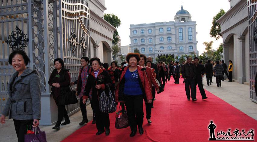 ʡ̻ں캣԰ᣬŨŨĺ½Ļ׷