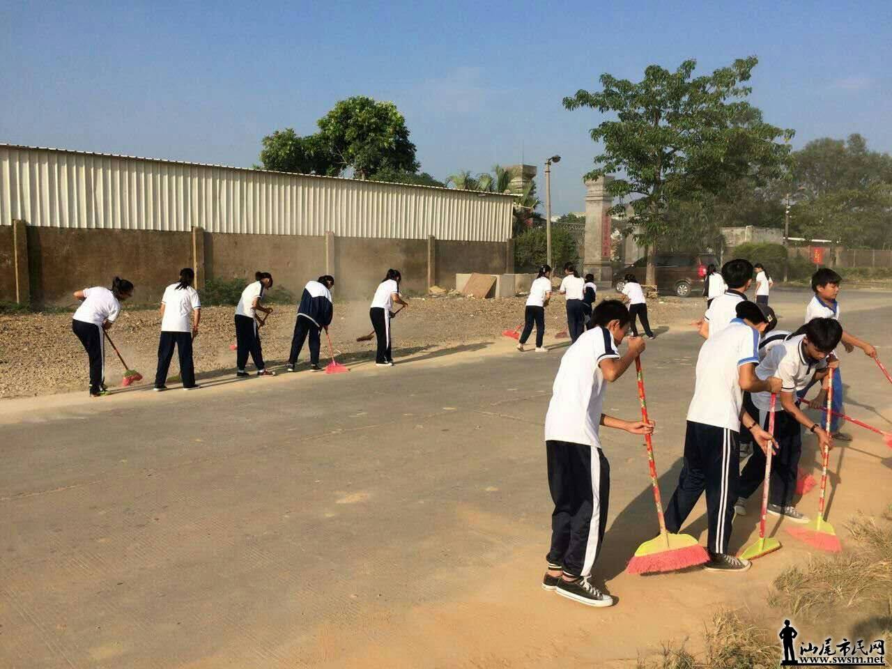 ͼ��10��26��������ѧѧ�������������ɨ