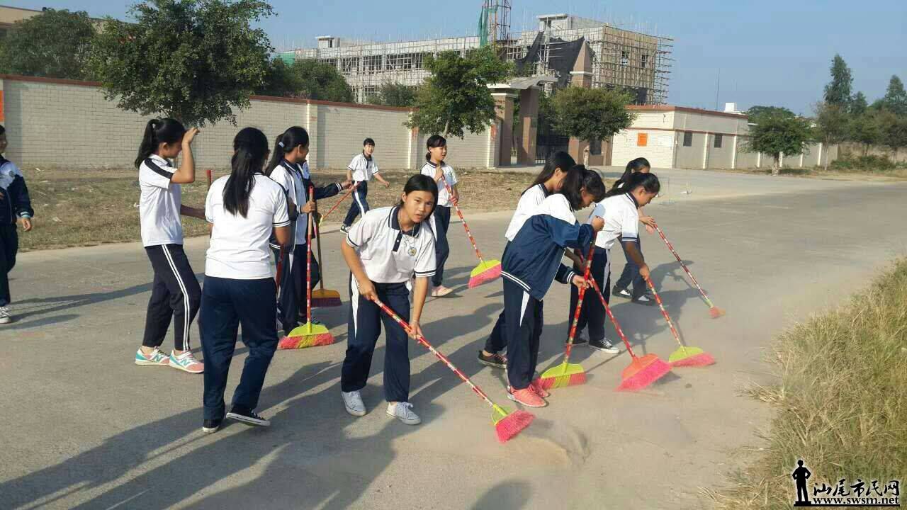 ͼ��10��26��������ѧѧ�������������ɨ