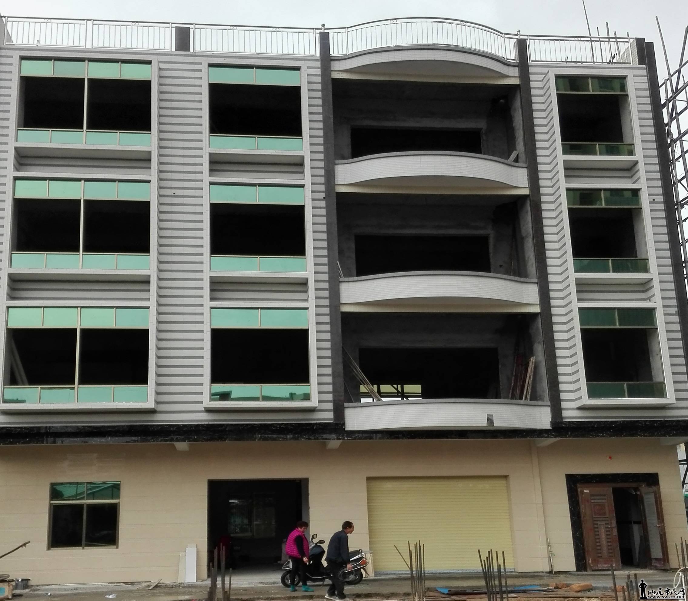 ����130ƽ���ֿ⡢�칫�ҡ������������㣨������ӿ���µش壩 