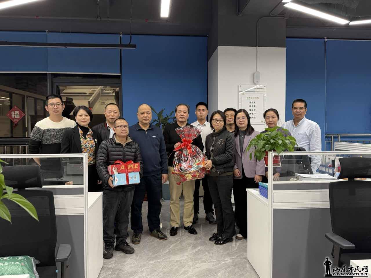 ��ĩ�ػ�ů���� ���ľ������³̡����ʴ�������β�з��п�չ����ο�ʻ3.jpg